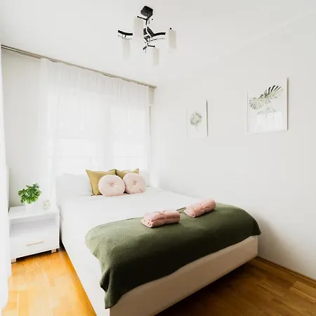 شقة Center - 3 - Parking Place فروتسواف