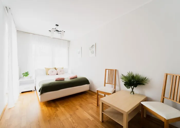 Center - 3 - Parking Place *