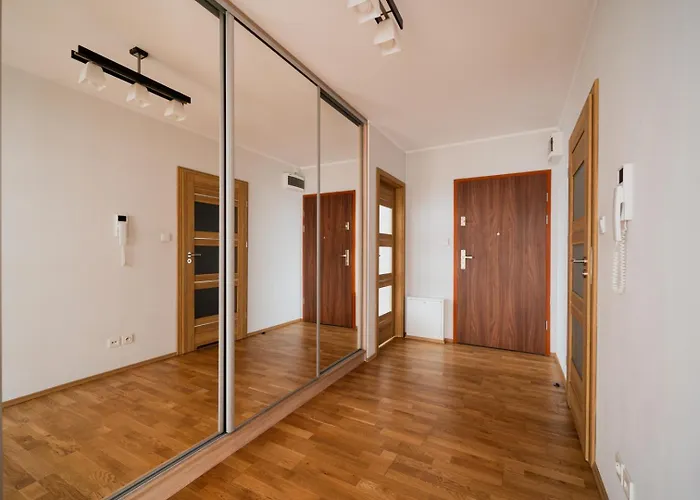 Center - 3 - Parking Place