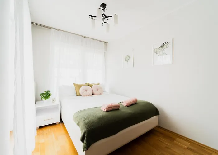 Apartman Center - 3 - Parking Place Wrocław