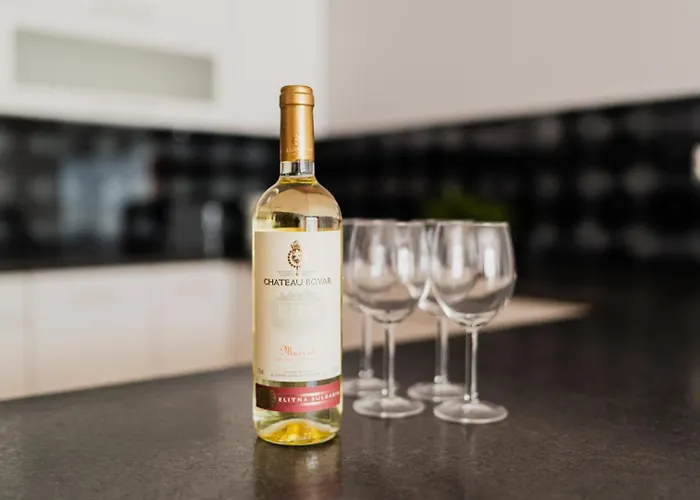 Center - 3 - Parking Place Appartement