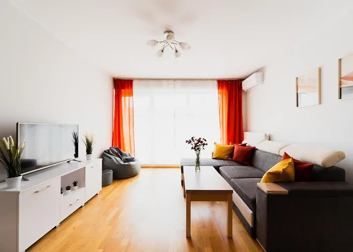 Center - 3 - Parking Place