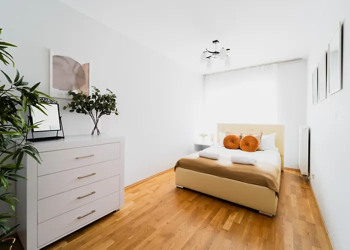 Center - 3 - Parking Place Appartement